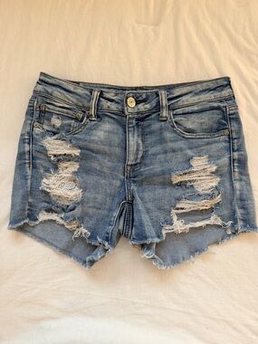 AE Stretch Denim Midi Shorts with Lace Pockets (Size 6)